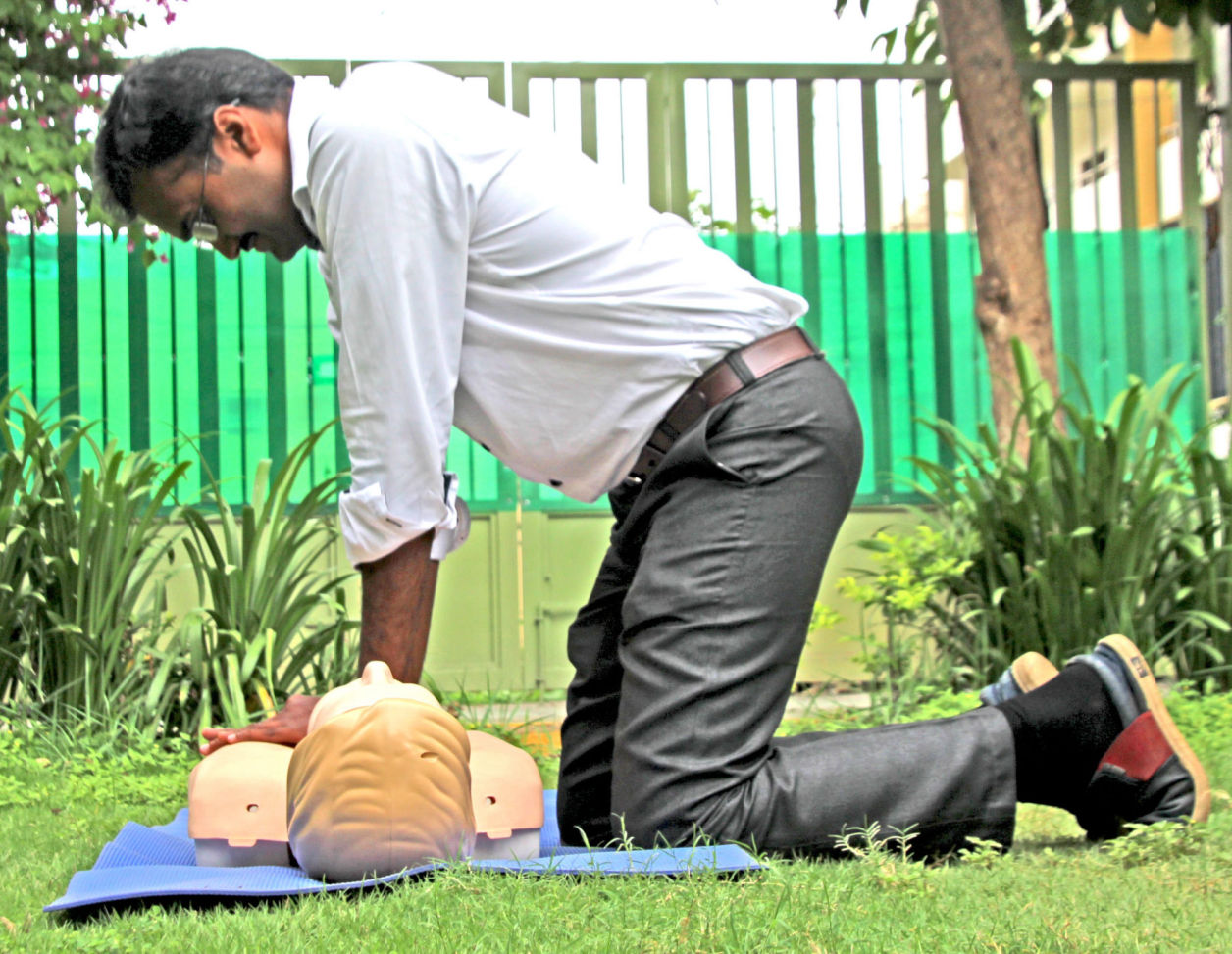 CPR Training at Nightingales Medical Trust